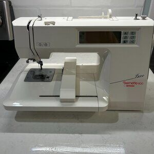 Bernina 600 Embroidery Machine